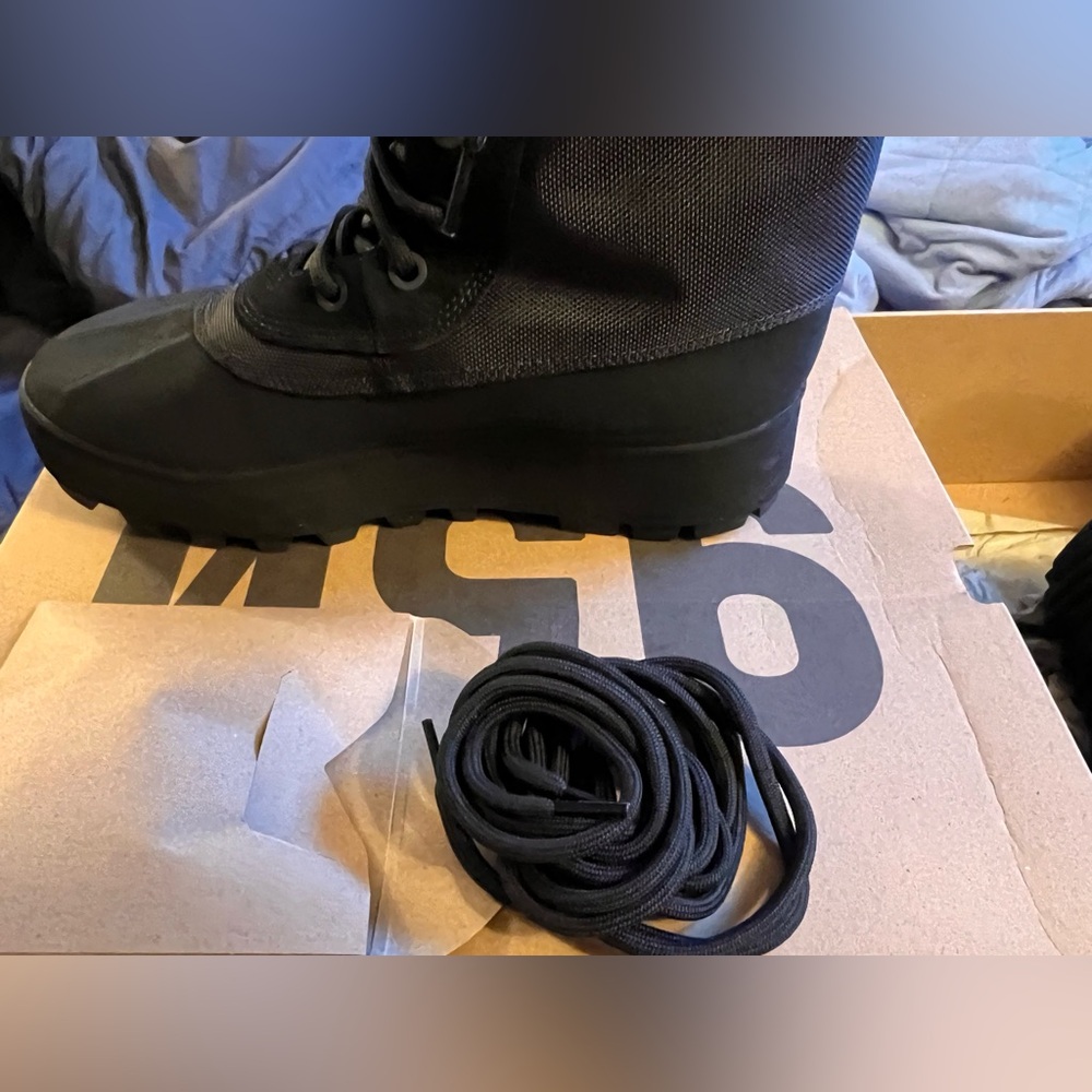 Yeezy 950 (2023) pirate black - Picture 8 of 9